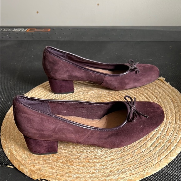 Clarks Elegant Nude Purple Leather Suede Women's Bow Tie Detailing Shoes Size 8 - Picture 11 of 15